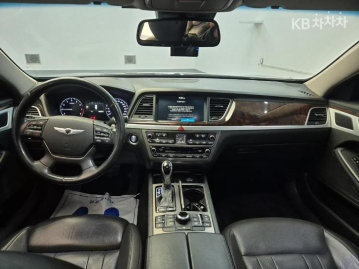 Hyundai Genesis DH G330 Premium AWD 8