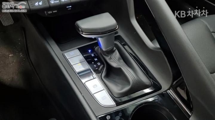 Hyundai Avante 1.6 Gasoline Inspiration - фото 12