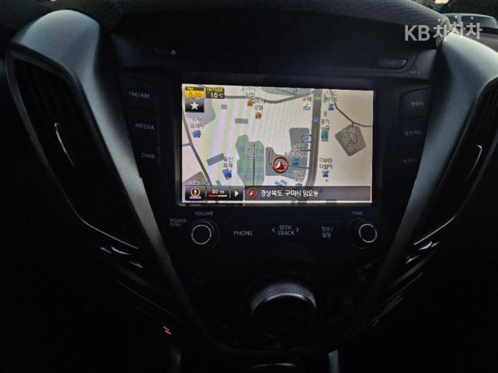 Hyundai Veloster Extreme 8