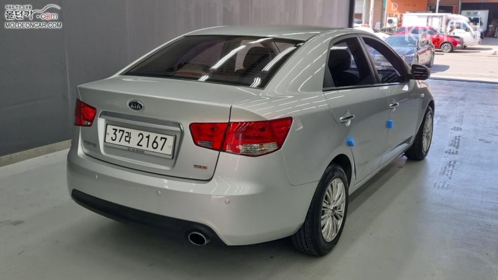 2011 - kia forte