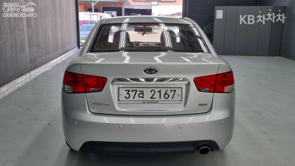 2011 - kia forte