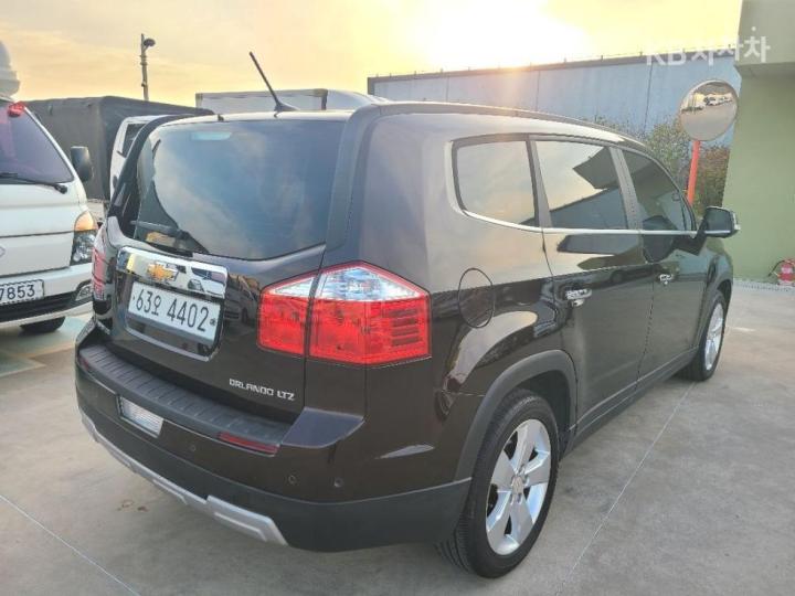 Chevrolet Orlando LPG LTZ Premium 6