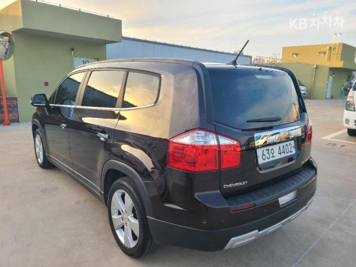 Chevrolet Orlando LPG LTZ Premium 8