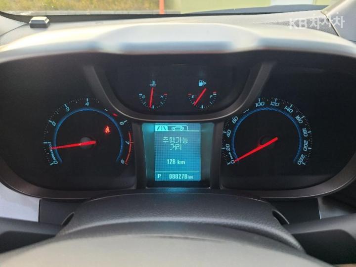 Chevrolet Orlando LPG LTZ Premium 10