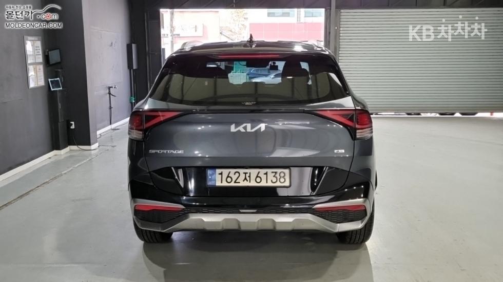 2023 - kia sportage
