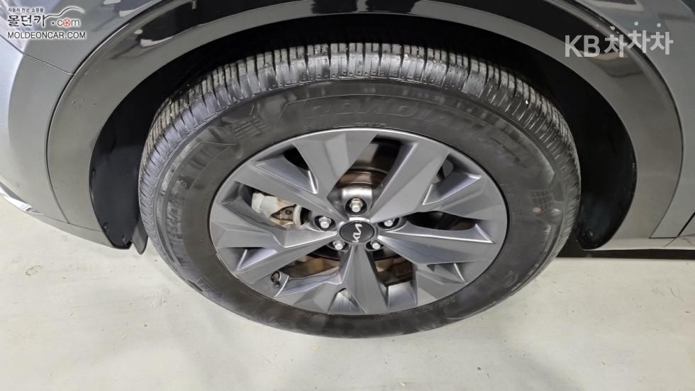 2023 - kia sportage