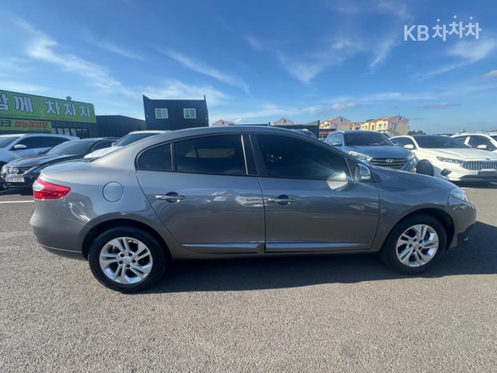 Renault SM3 Neo LE Base Type 9