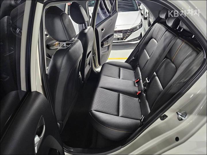 Kia Morning Urban JA 1.0 Gasoline Edge -UP 9