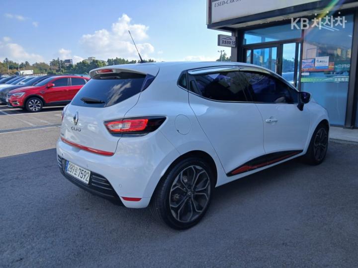 Renault Clio 1.5dci Intense 5