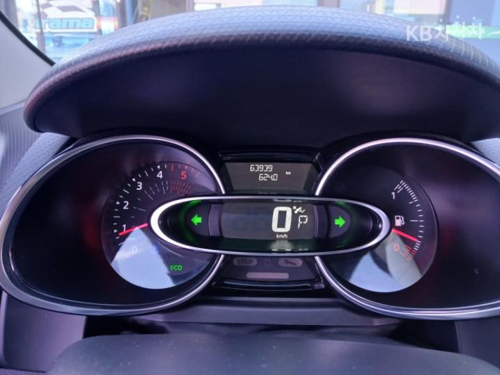 Renault Clio 1.5dci Intense 6