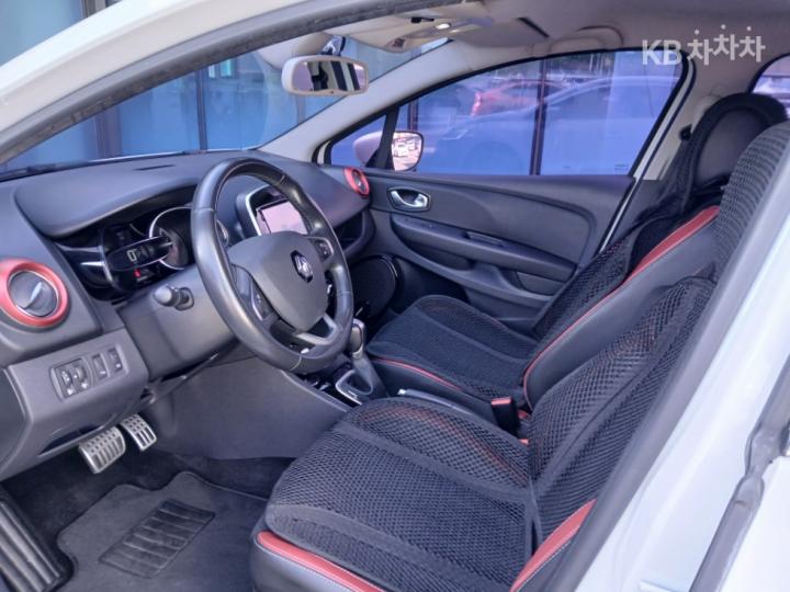 Renault Clio 1.5dci Intense 8