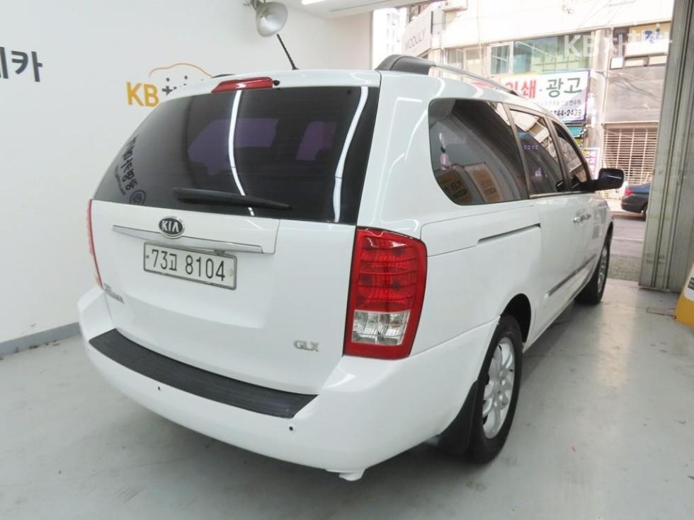 2012 - kia carnival