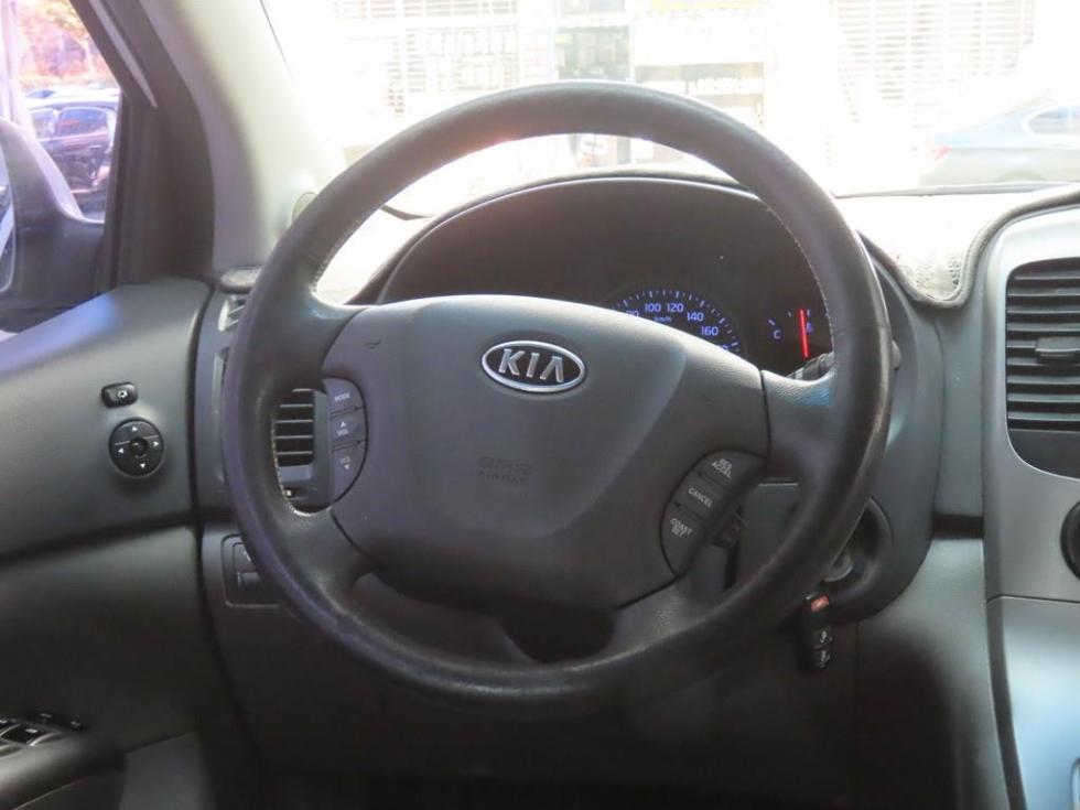 2012 - kia carnival
