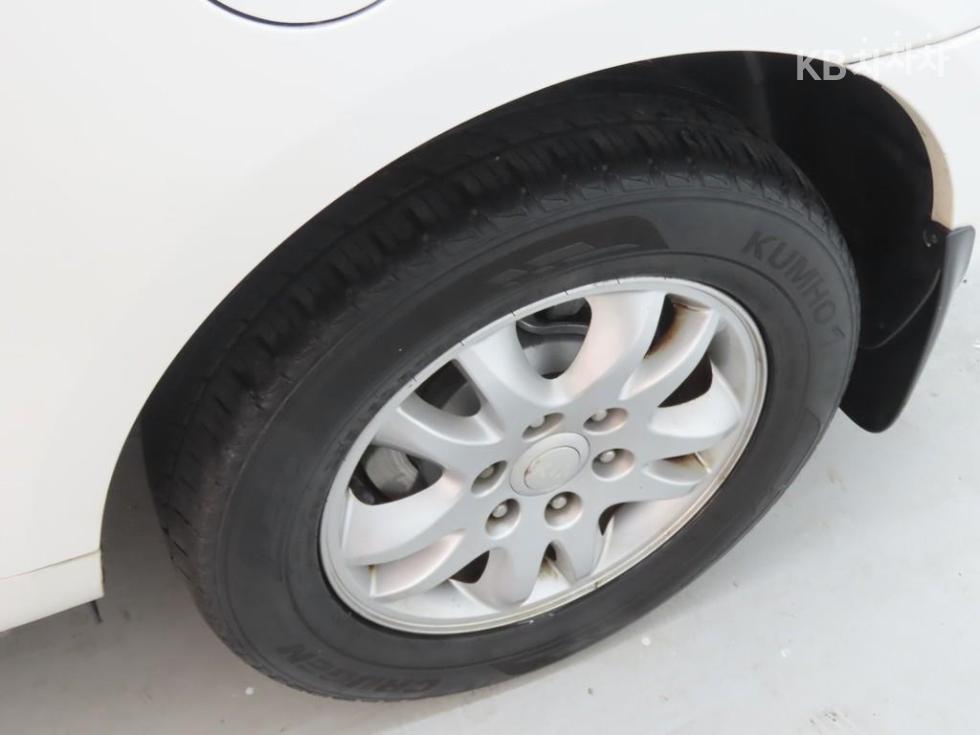 2012 - kia carnival