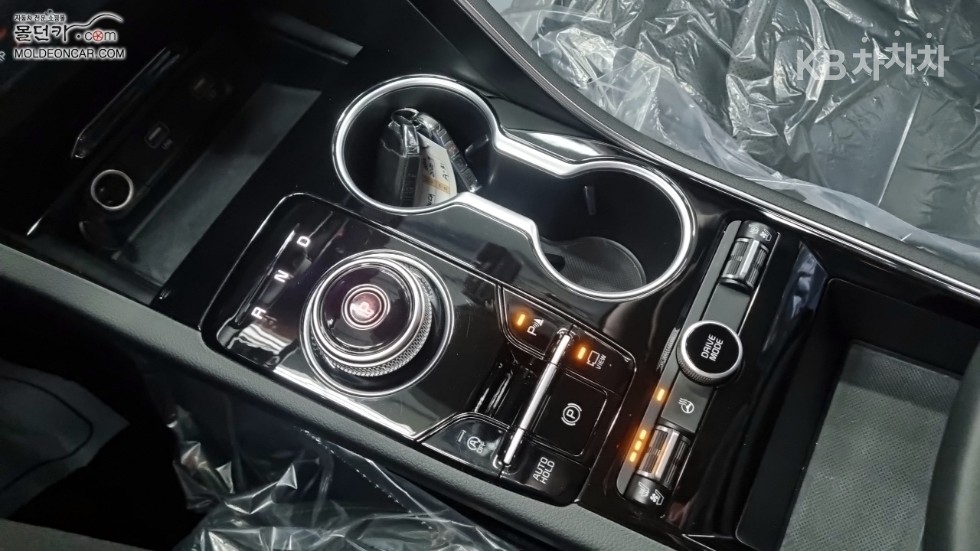 2020 - kia k5