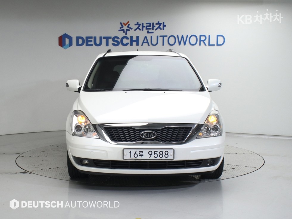 2010 - kia carnival