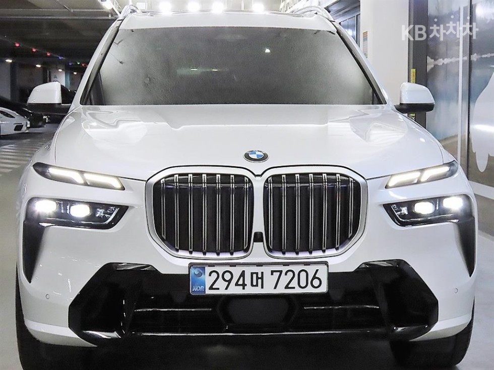 BMW X7 — miniaturë 2