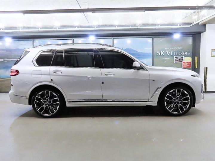 BMW X7 — miniaturë 3