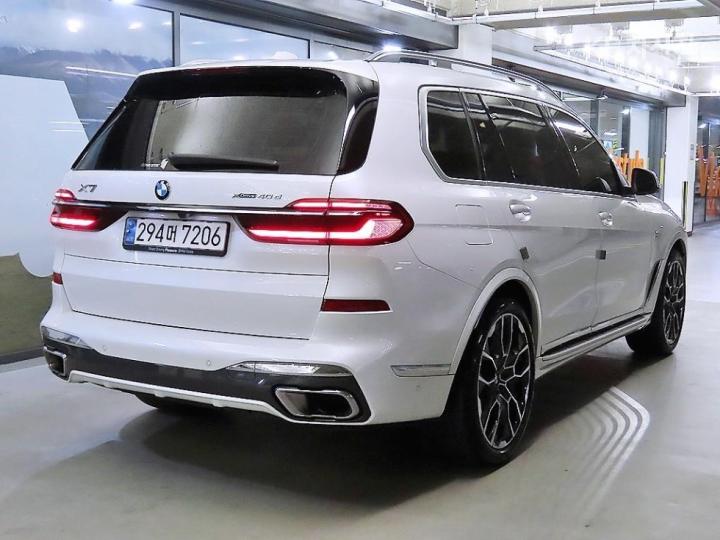 BMW X7 — miniaturë 4