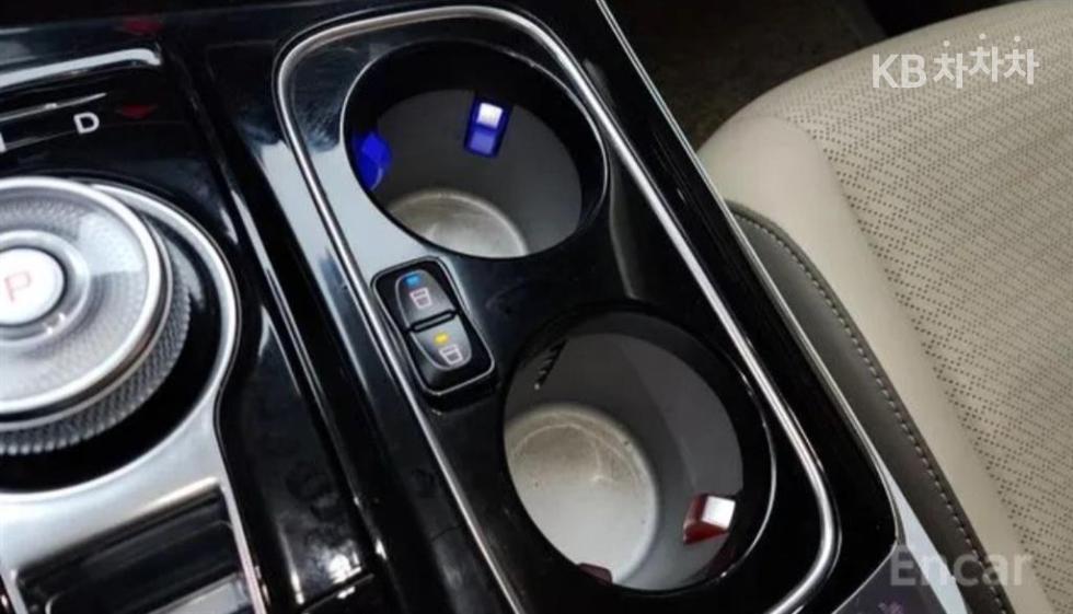 2023 - kia carnival