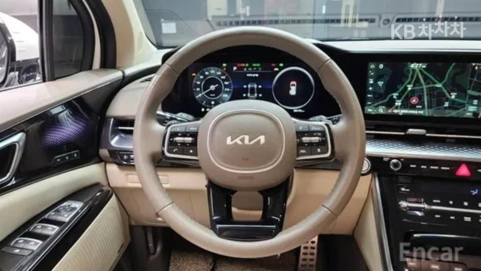2023 - kia carnival