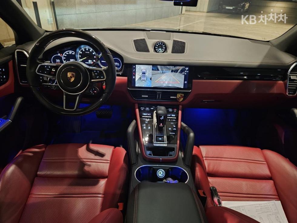 Porsche Cayenne — miniaturë 11