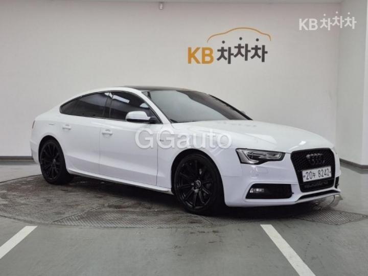 Audi A5 NEW 35 TDI Quattro Sportback Dynamic 8TA 3