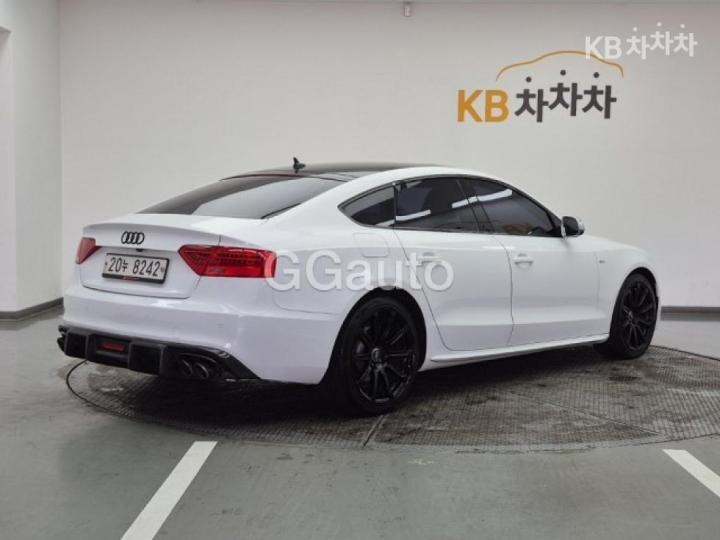 Audi A5 NEW 35 TDI Quattro Sportback Dynamic 8TA 5
