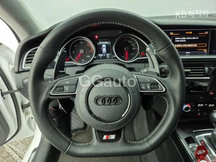 Audi A5 NEW 35 TDI Quattro Sportback Dynamic 8TA 10