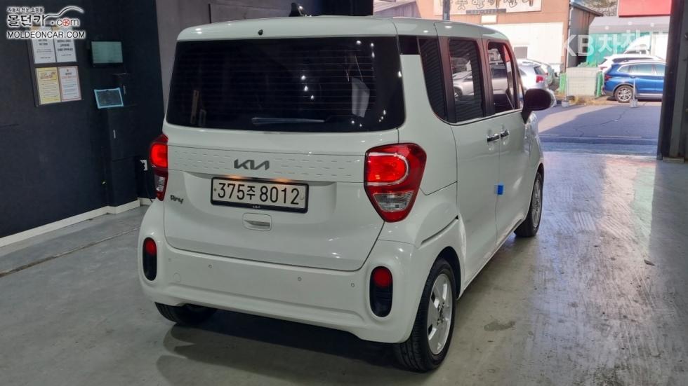 2022 - kia ray