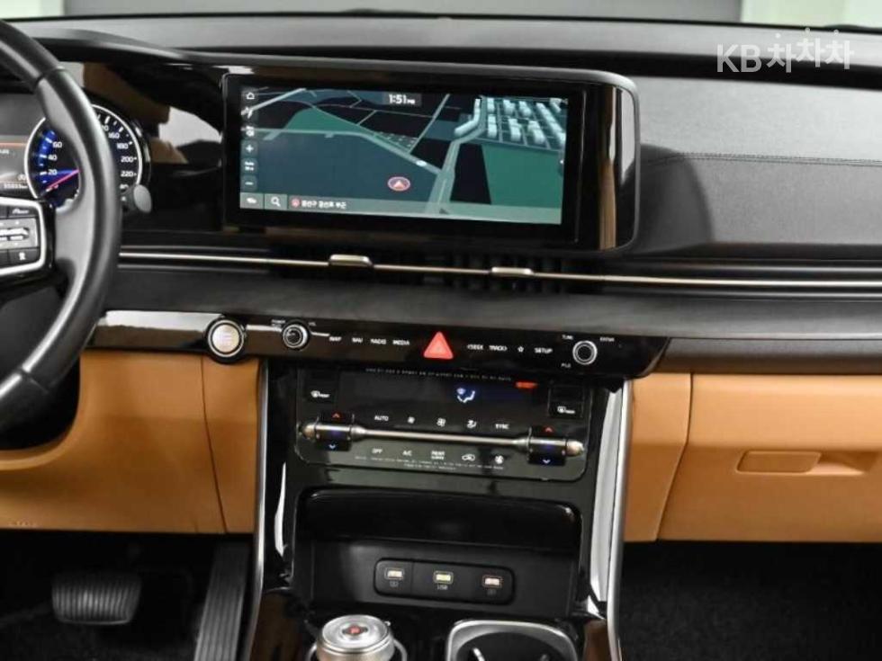 2021 - kia carnival