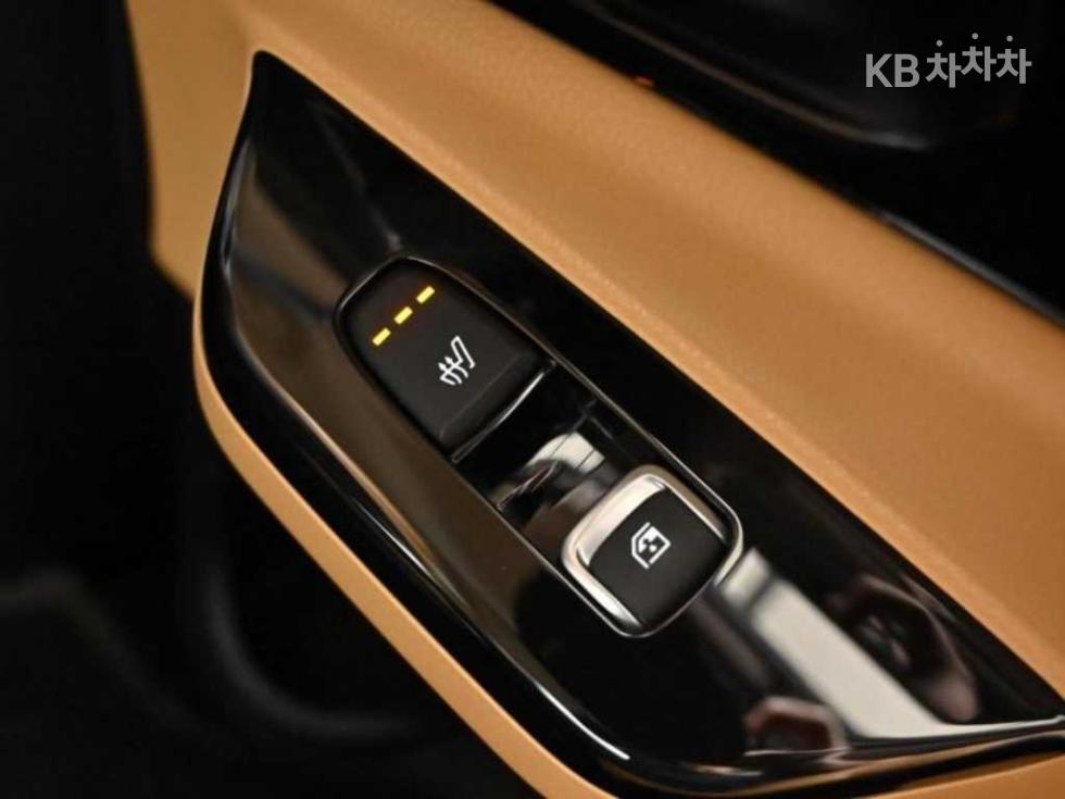 2021 - kia carnival