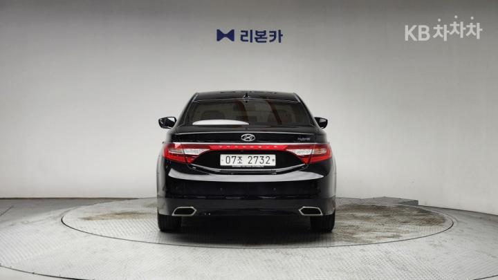 Hyundai Grandeur Hybrid Premium 4