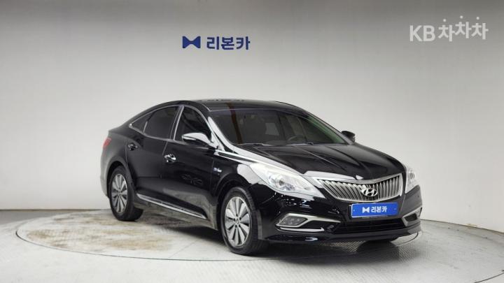 Hyundai Grandeur Hybrid Premium 3