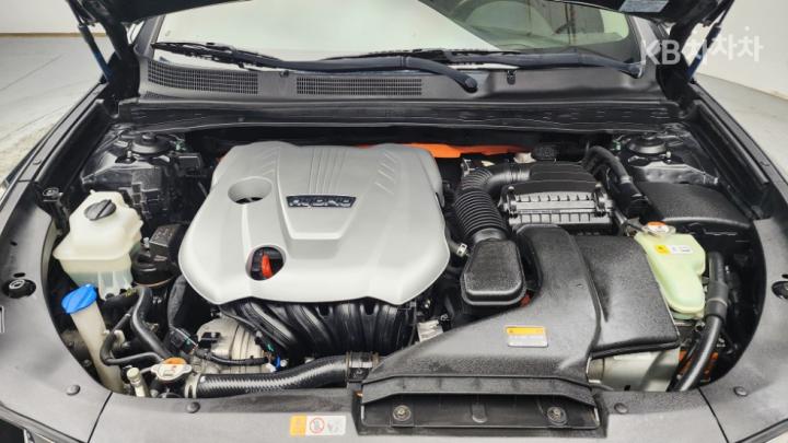 Hyundai Grandeur Hybrid Premium 7