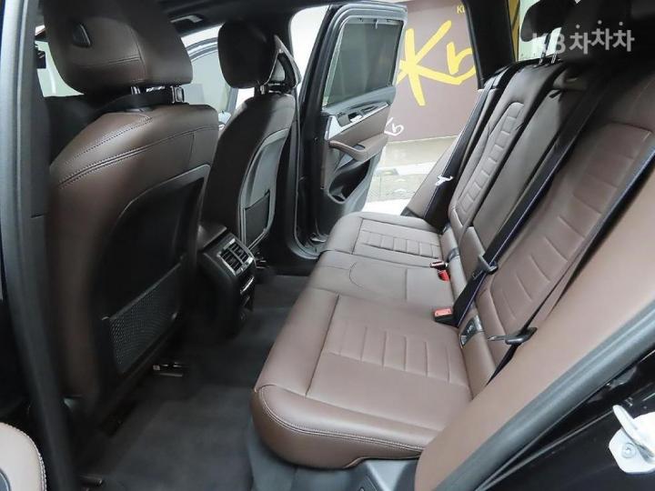 BMW M4 M40i - фото 9