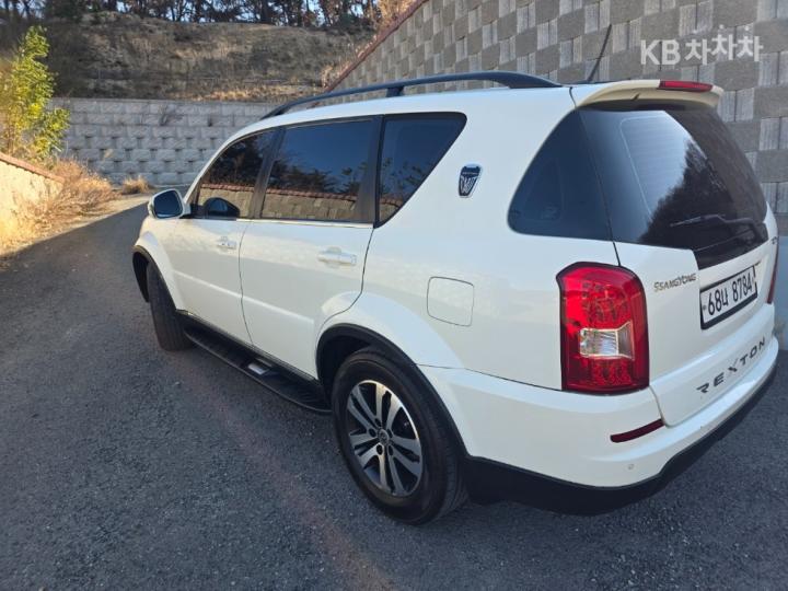 KG Mobility (Ssangyong) Rexton W 4WD RX7 Luxury 5