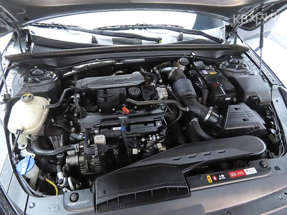 2020 - kia k5