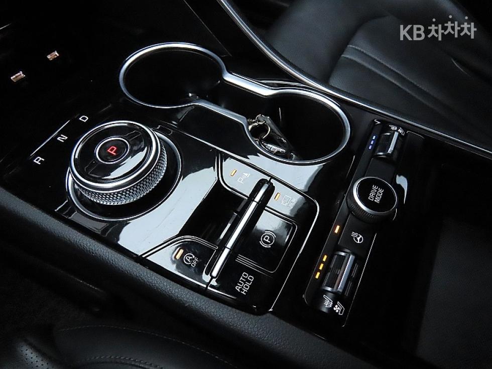 2020 - kia k5