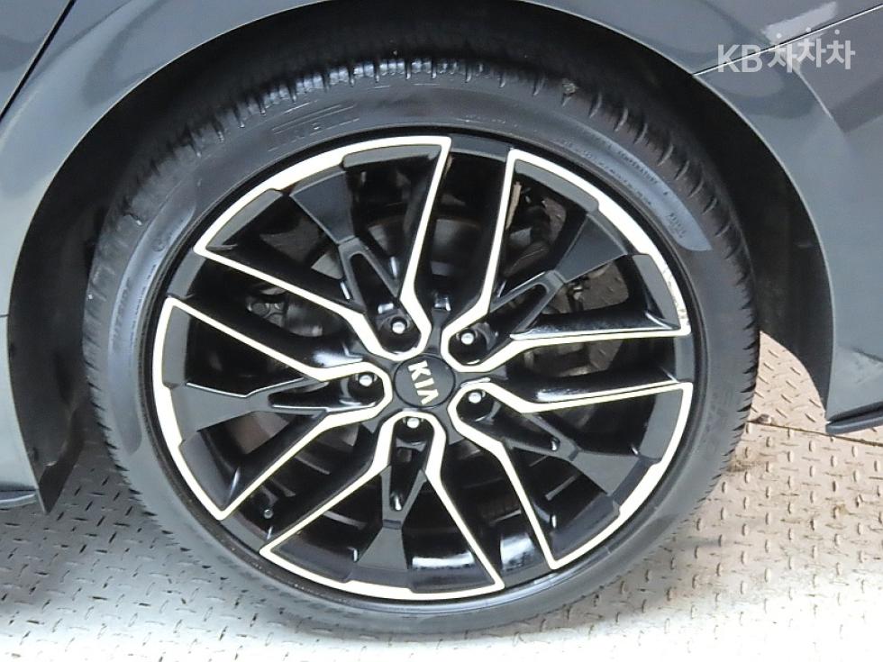 2020 - kia k5