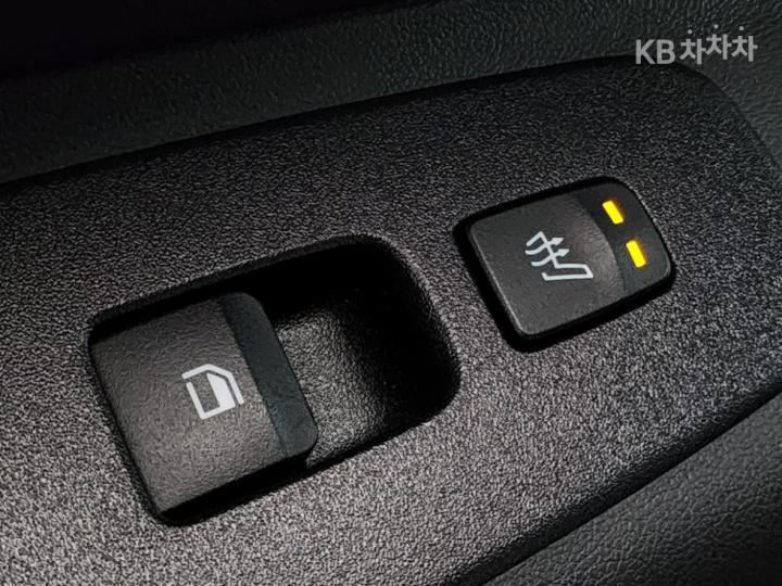 Hyundai Avante 1.6 Gasoline Inspiration - фото 14