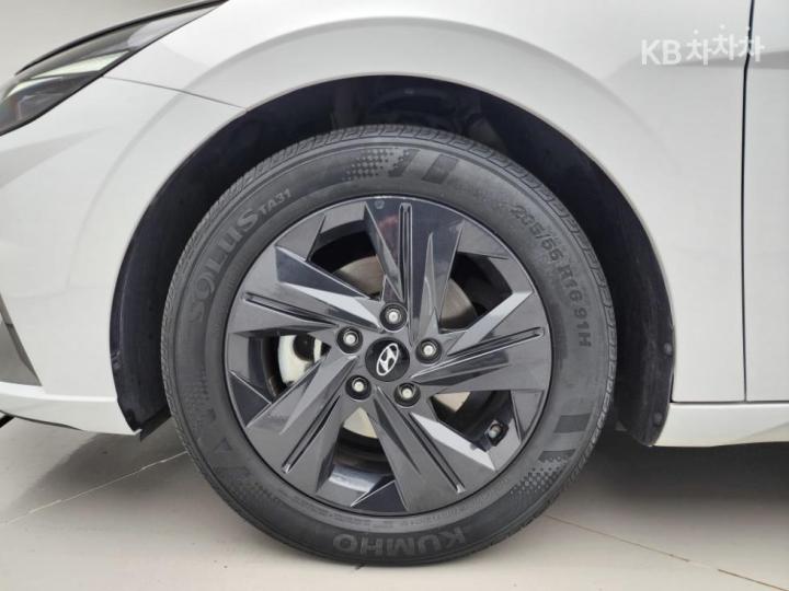 Hyundai Avante 1.6 Gasoline Inspiration - фото 22