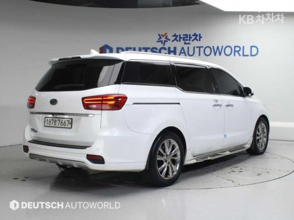 2019 - kia carnival