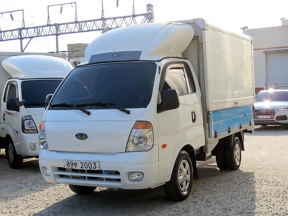 2012 - kia bongo iii