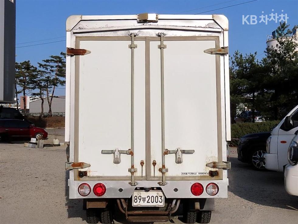 2012 - kia bongo iii