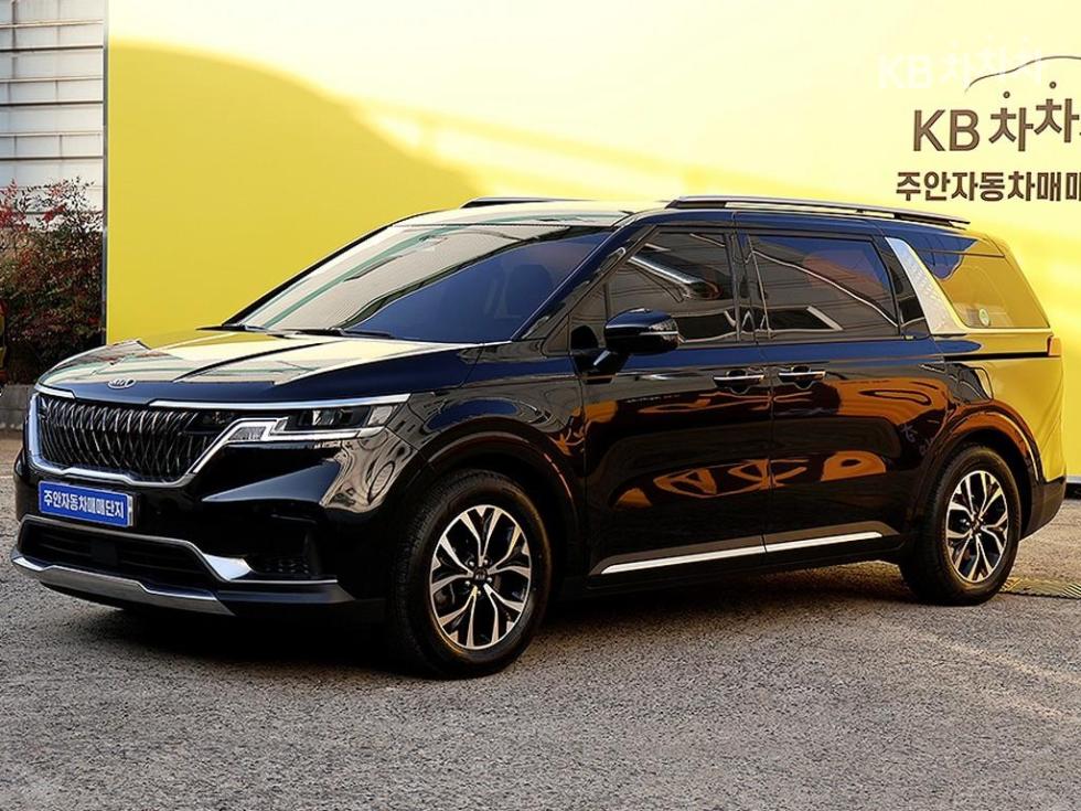 2021 - kia carnival