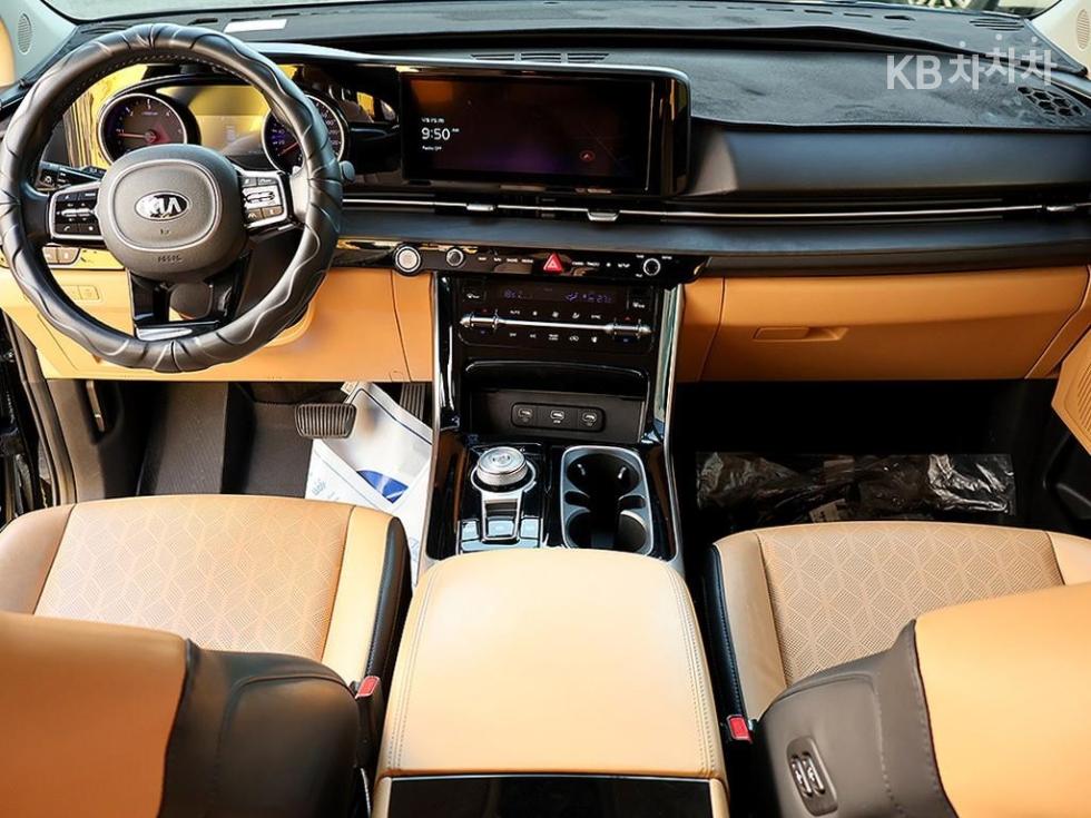 2021 - kia carnival