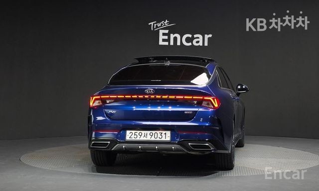 2020 - kia k5