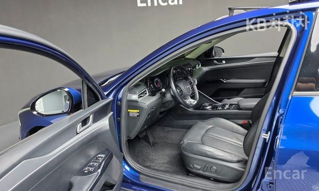 2020 - kia k5