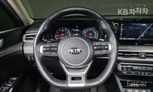 2020 - kia k5